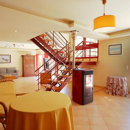 Casa Palheiro Amarelo Da Biarritz Feriehus