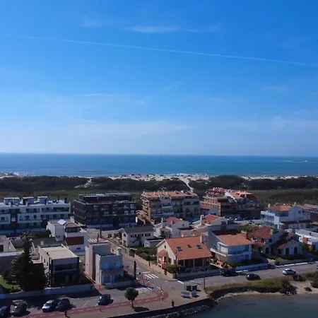 Casa Palheiro Amarelo Da Biarritz Feriehus Costa Nova
